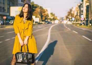 15 Signs That Prove That You’re Addicted To Fashion