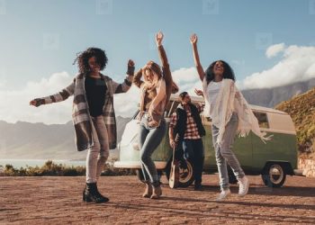 Navigating Group Dynamics While on Vacation: Communication Strategies for a Stress-Free Trip