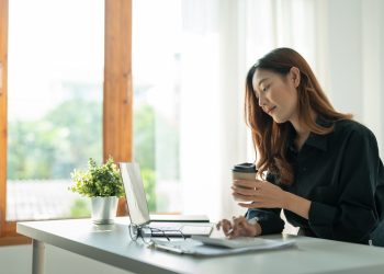 Supercharge Your Online Business Growth with ManyChat’s Official Features