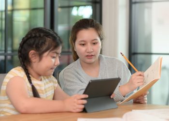 Learn at Your Own Pace: How Skillshare Can Help You Level Up in Any Field