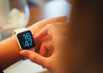 Shop Smart, Dress Sharp: Find High-Quality Men’s Accessories at Official-Zegarownia