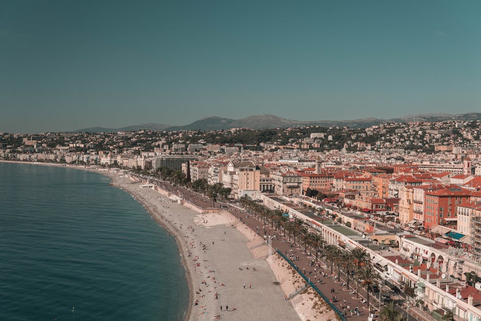 Nice Promenade des Anglais turquoise sea