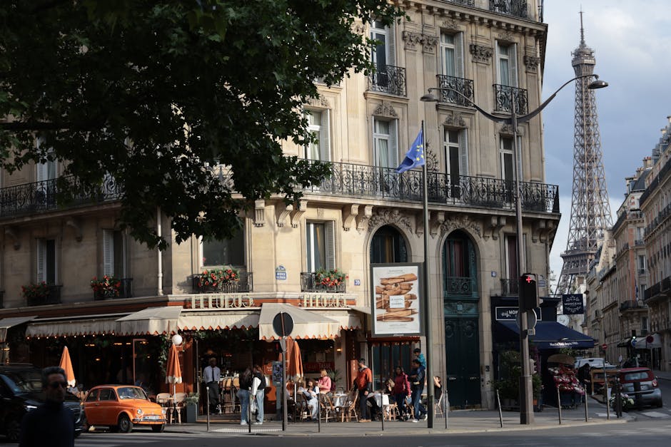 Paris Marais district fashion street style